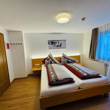 Hotel Garni Enzian 达米尔斯 外观 照片