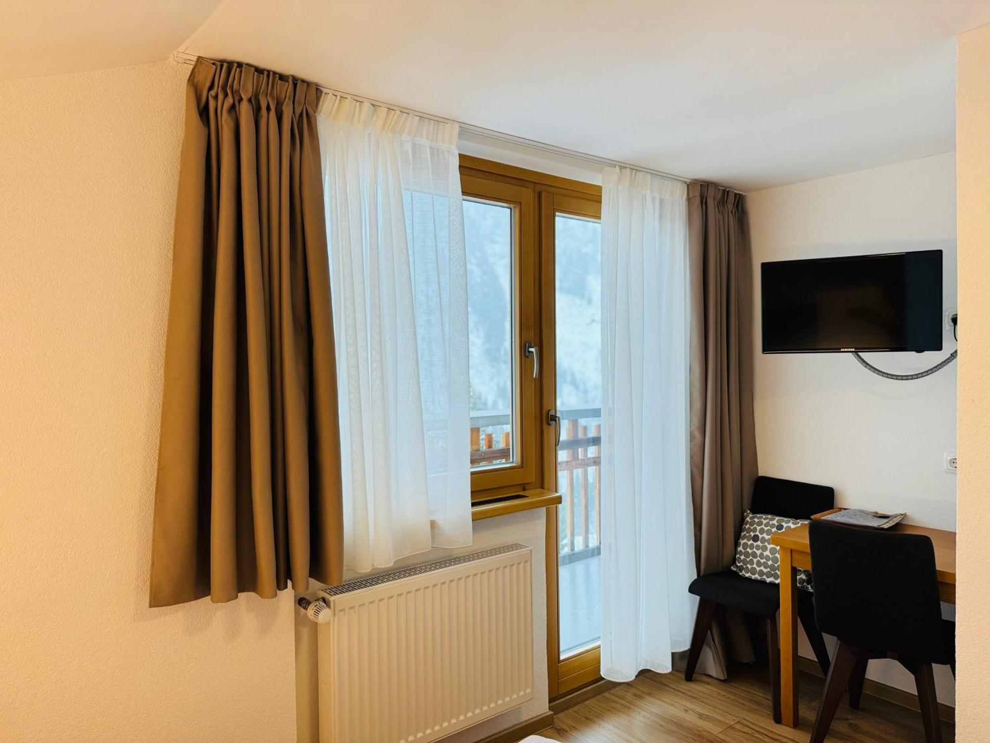 Hotel Garni Enzian 达米尔斯 外观 照片